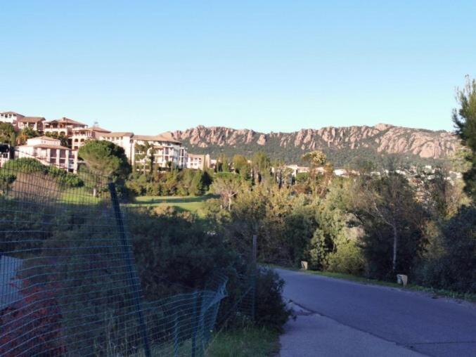 Saint Raphael, Cap Esterel Le Hameau. Vue Mer מראה חיצוני תמונה